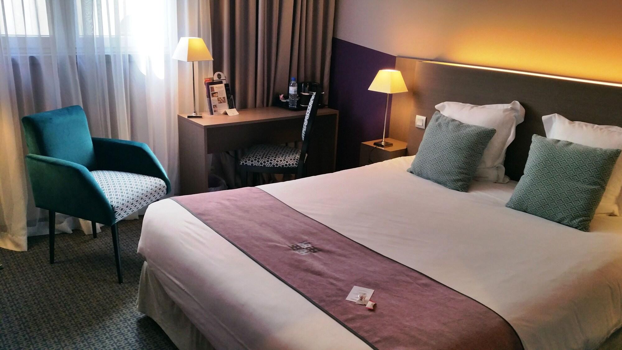 Best Western Hotel De La Breche Niort Exteriör bild